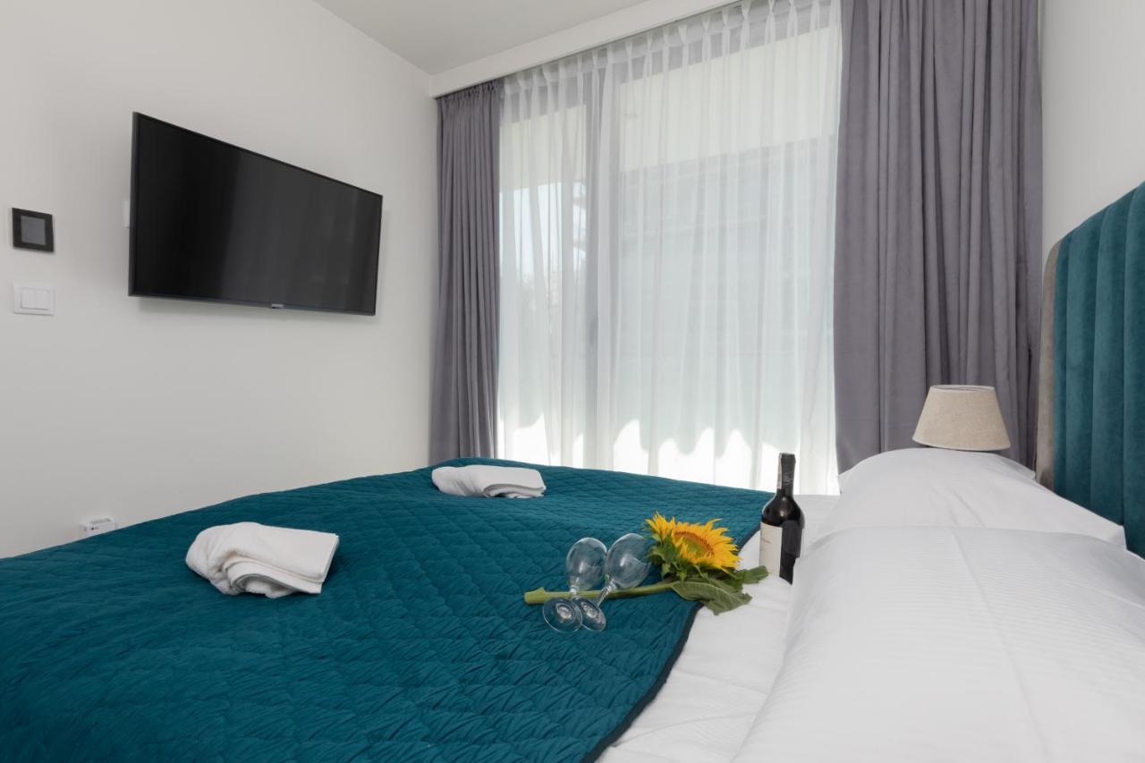 Royal Waves Resort & Spa - Apartment With Parking By Noclegi Renters Miedzyzdroje Exterior photo