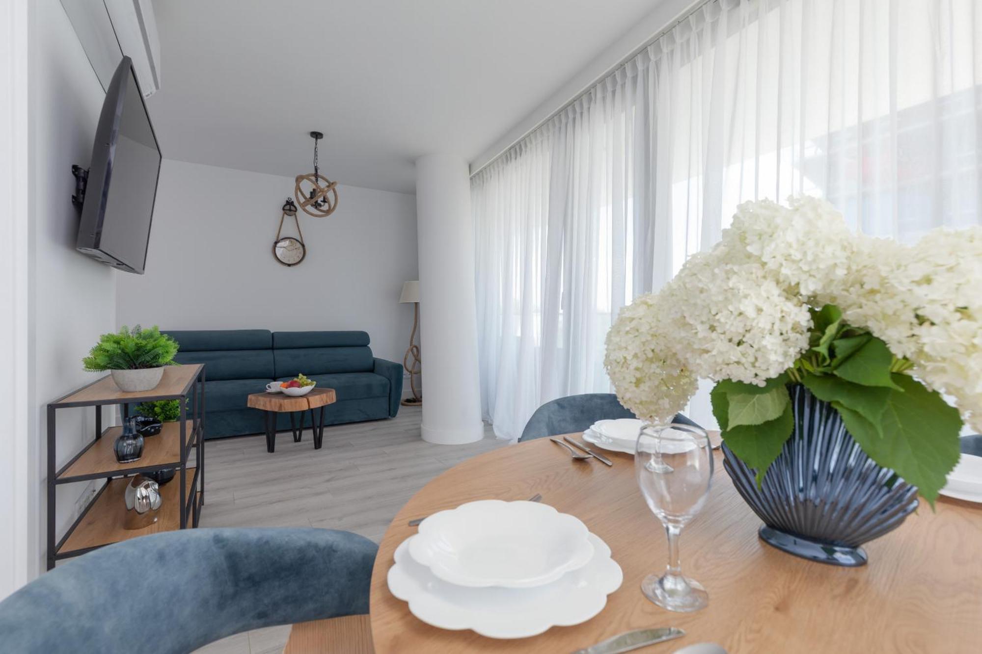 Royal Waves Resort & Spa - Apartment With Parking By Noclegi Renters Miedzyzdroje Exterior photo