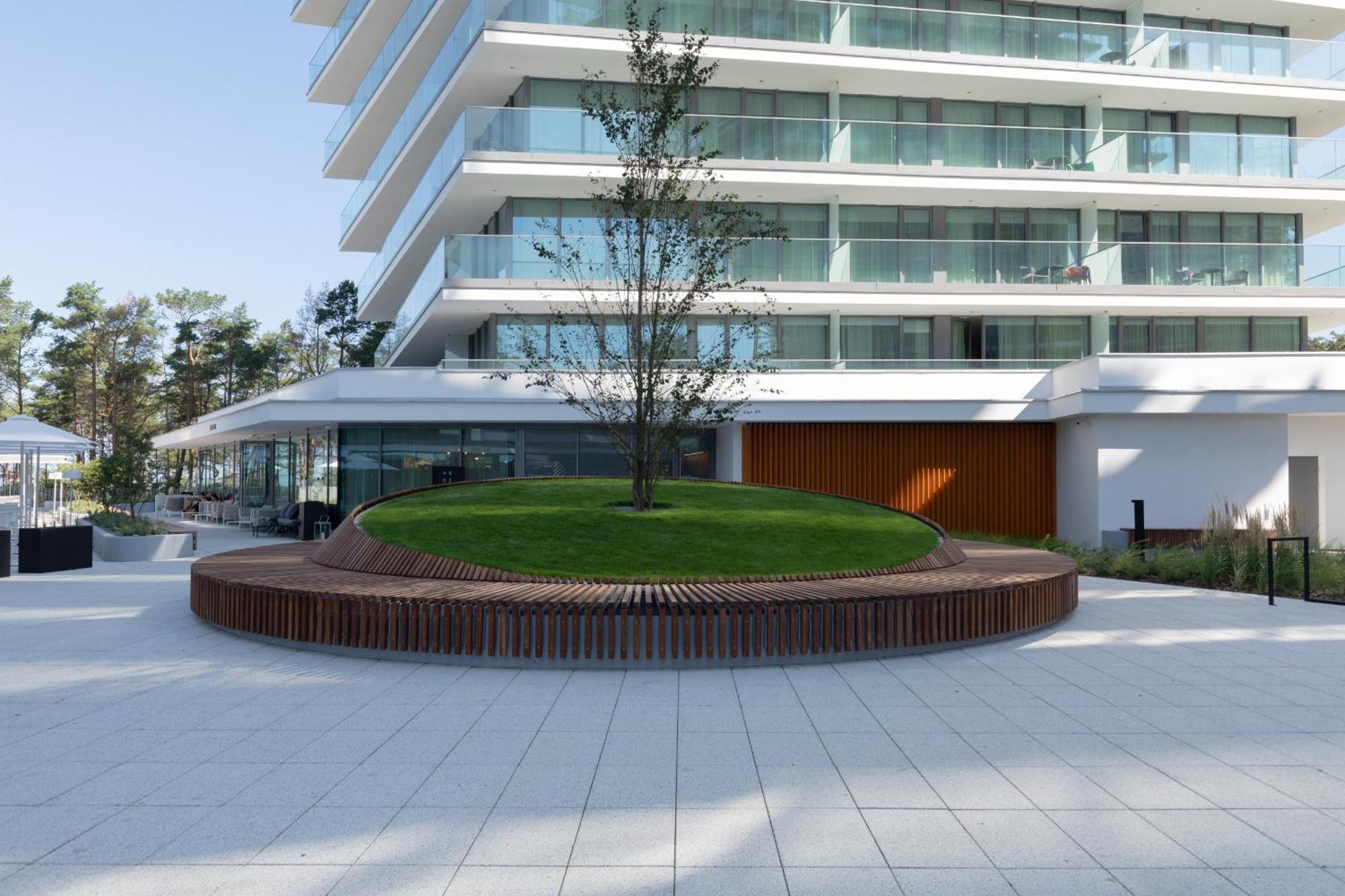 Royal Waves Resort & Spa - Apartment With Parking By Noclegi Renters Miedzyzdroje Exterior photo